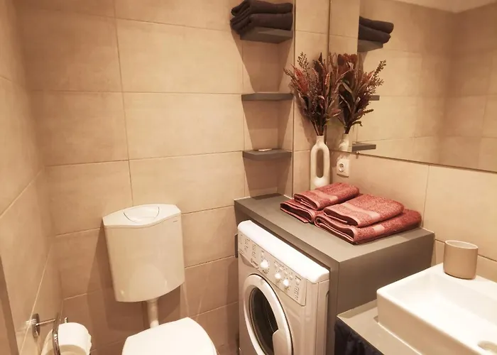 Retro Designstudio In Downtown * Budapeşte