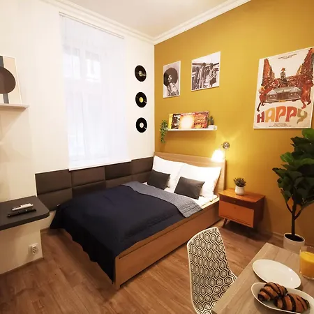 Retro Designstudio In Downtown 부다페스트